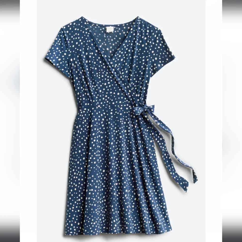 NWT Kaileigh Arbett faux wrap knit dress in blue polka dot print